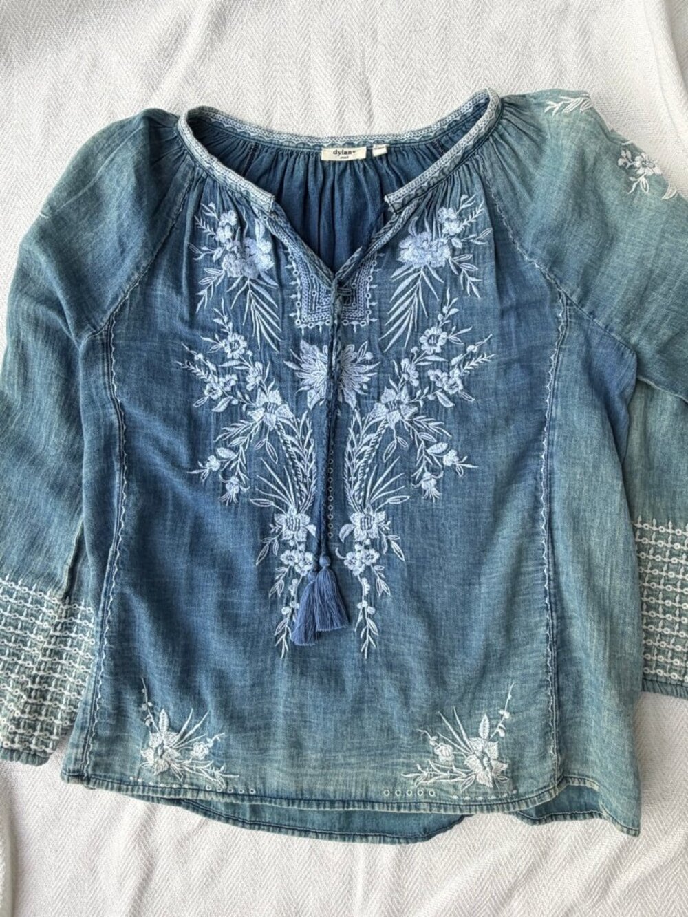 Dylan Embroidered Chambray Peasant Blouse Women's Small Boho Tassel Tie